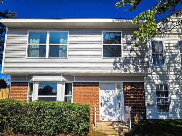 565 Chancery Ln, Virginia Beach, VA 23452