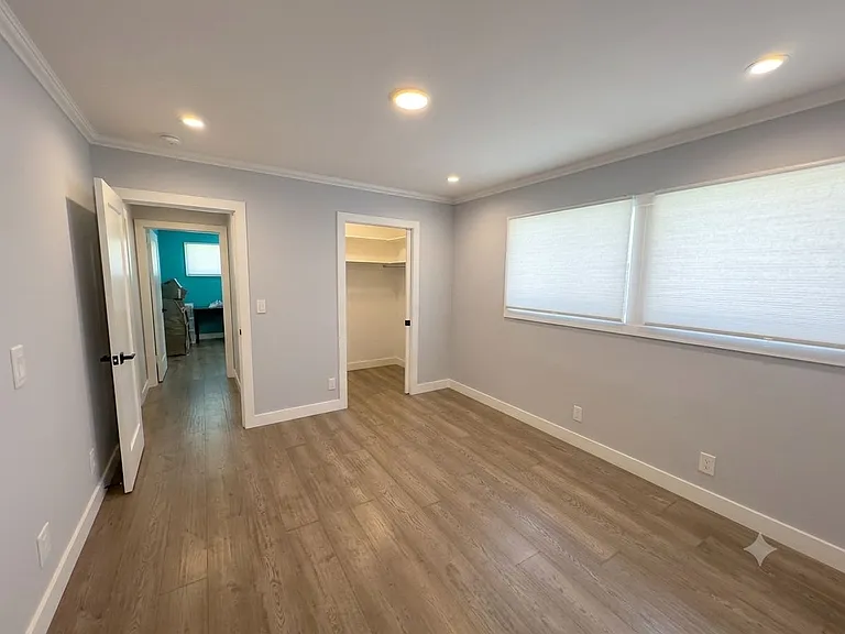 240 Walter Hays Dr — Photo 7