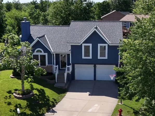 3625 NW Pier Ct, Blue Springs, MO 64015