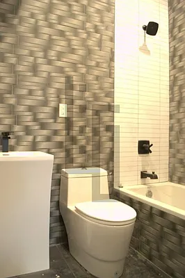 Rented by Loom Group | media 2