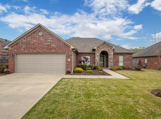1980 Penny St, Conway, AR 72034