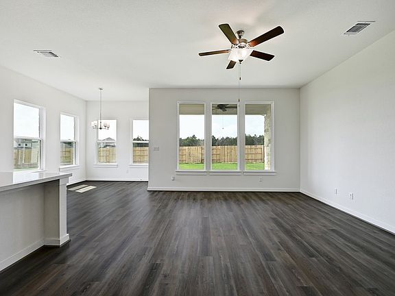 4th image of 105 Big Pine Creek Ln