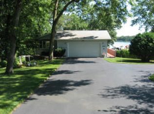 1530 Pier Dr, Davis, IL 61019