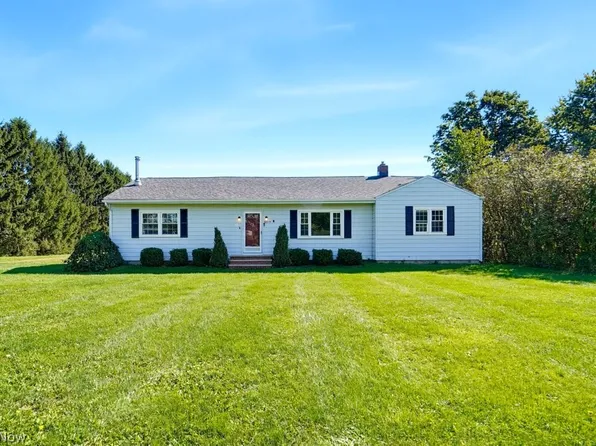 20579 Foster Rd, Wellington, OH 44090