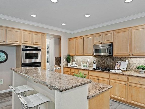 5th image of 35 Trehowell Ct