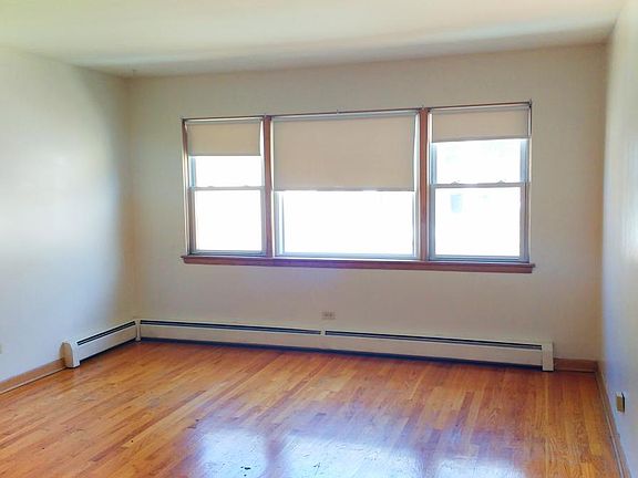 4th image of 7331 W Fullerton Ave