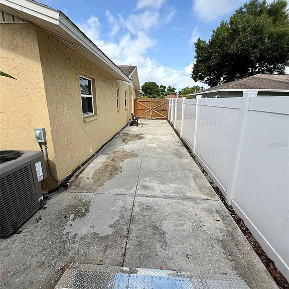 2729 Nodosa Dr — Photo 44