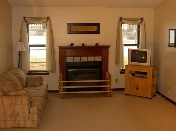 4th image of 5410 Arrowwood Dr