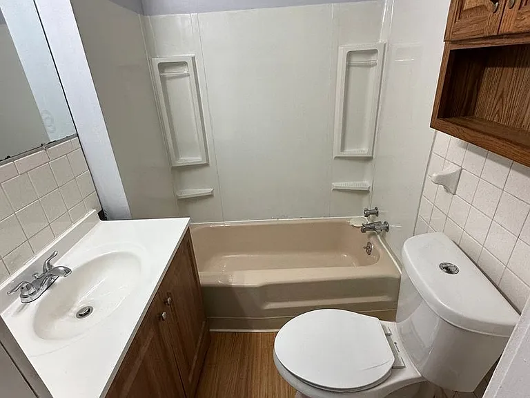 1755 Marne Ave — Photo 3