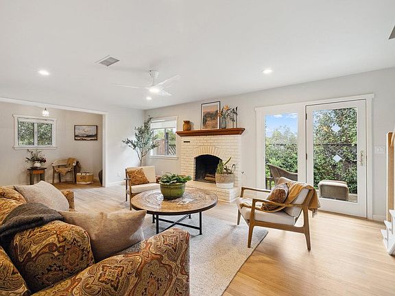 4th image of 66 Taormina Ln