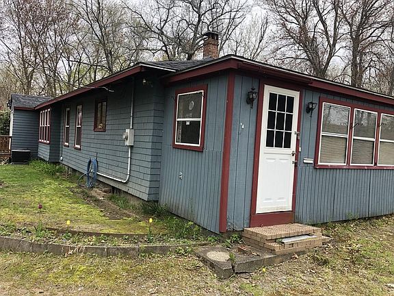 2nd image of 16 Chamberlain Rd