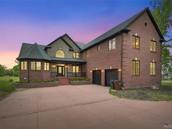 46500 Ryan Rd, Shelby Township, MI 48317
