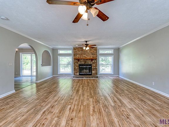3rd image of 38133 Falcon Wood Dr