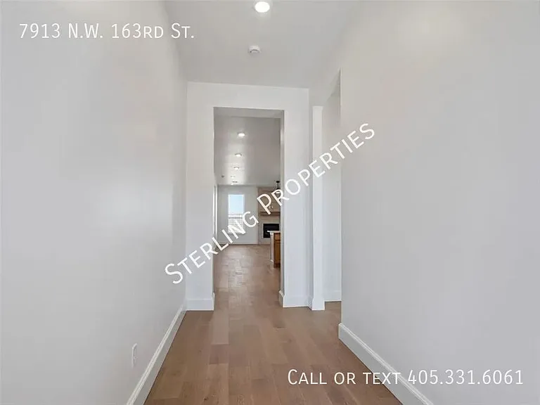 7913 N West 163rd St — Photo 2