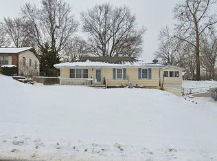 1505 E Salisbury Rd, Independence, MO 64050