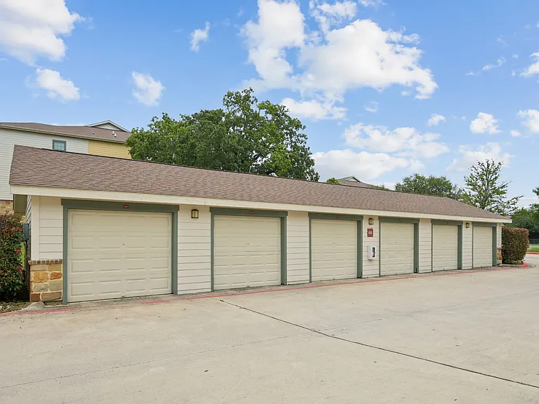 Vetra Boerne — Photo 13