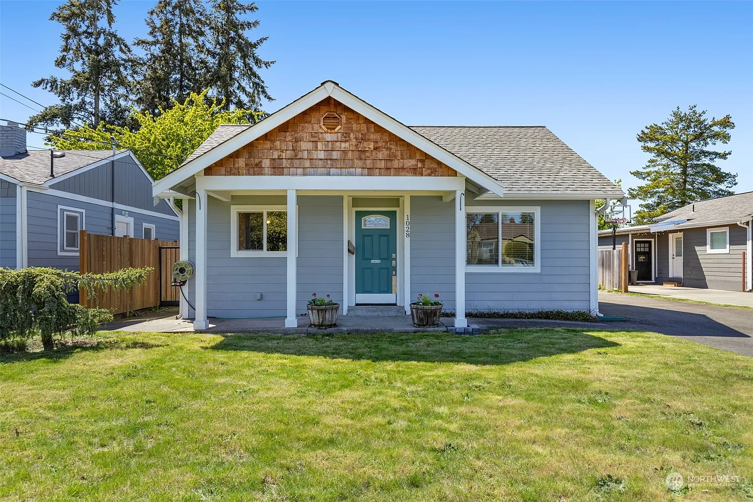 1028 S MacArthur Street photo 1