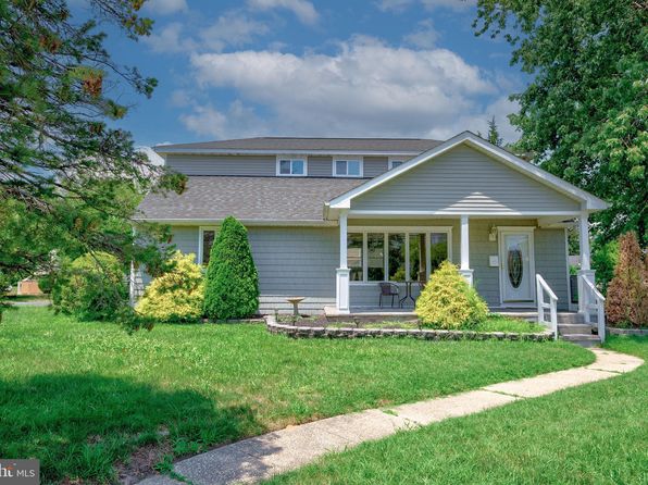 2211 Shore Rd