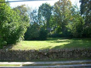 23 Maple St, Walden, NY