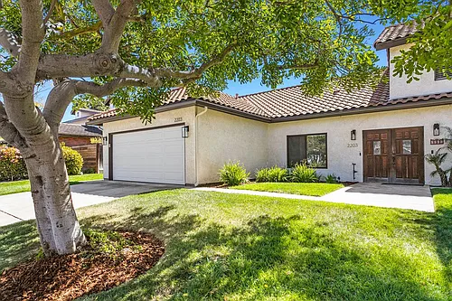 2203 Levante St Photo 1
