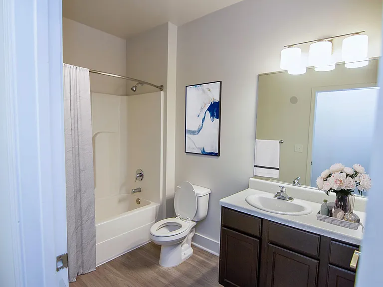 South Junction Apartments — Photo 27