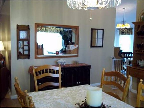4th image of 7051 SW 42nd Pl