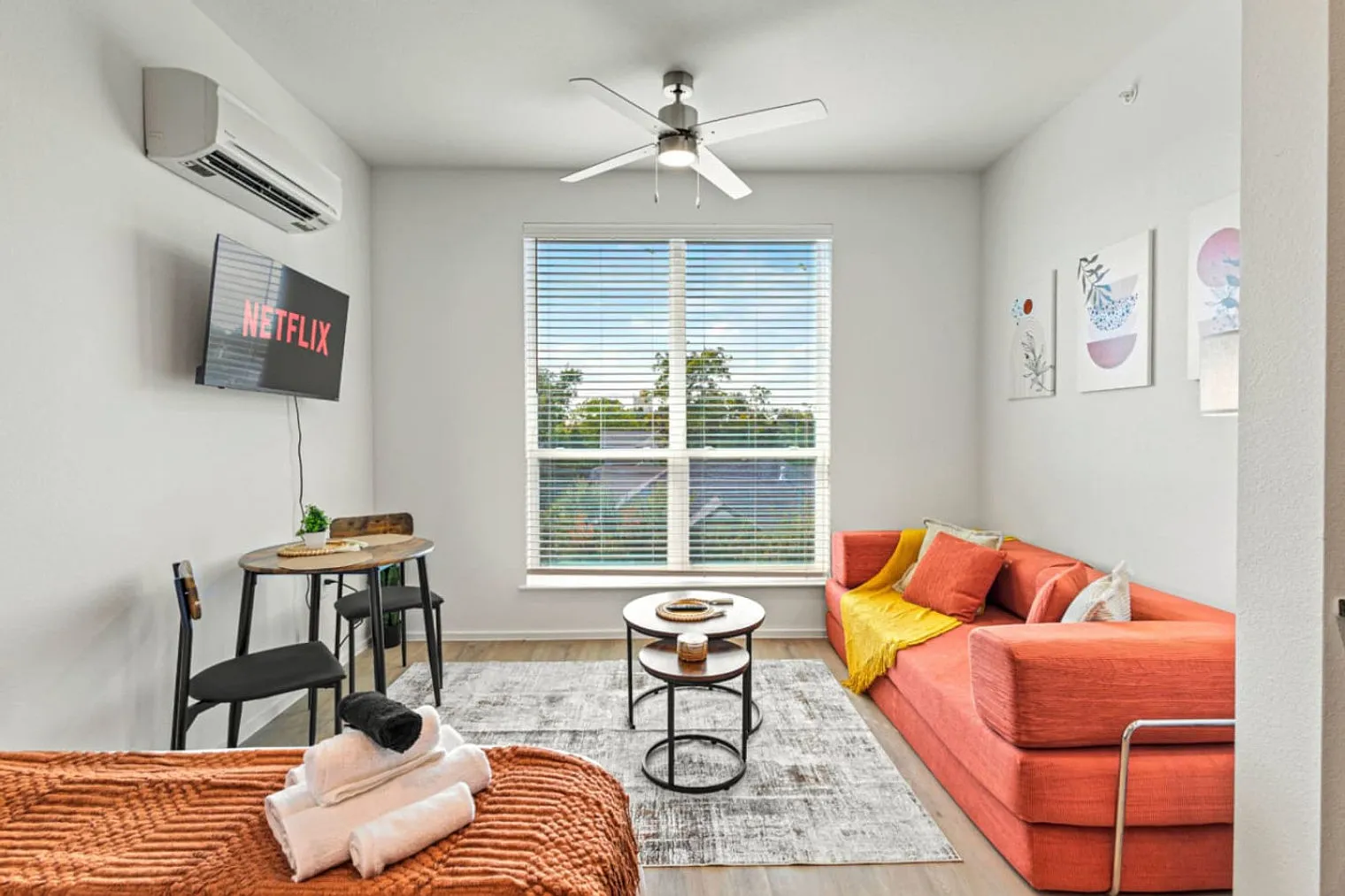 Studio, 1.0 bath, 301 sqft, $2,542 — Photo 1