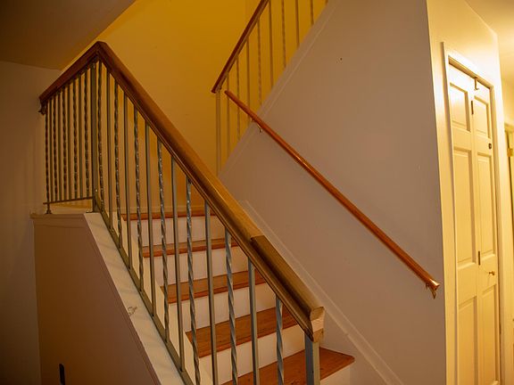 2nd image of 548 E Terrace Ln #548