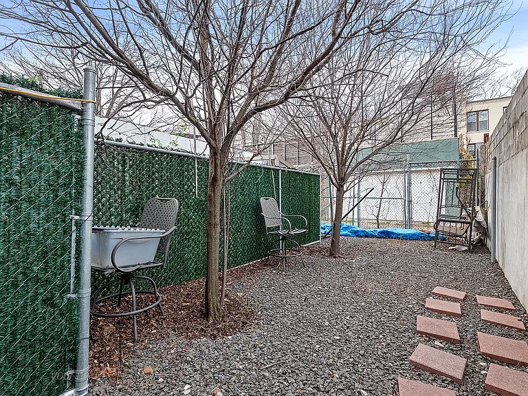 295 Montgomery St #1F — Photo 15