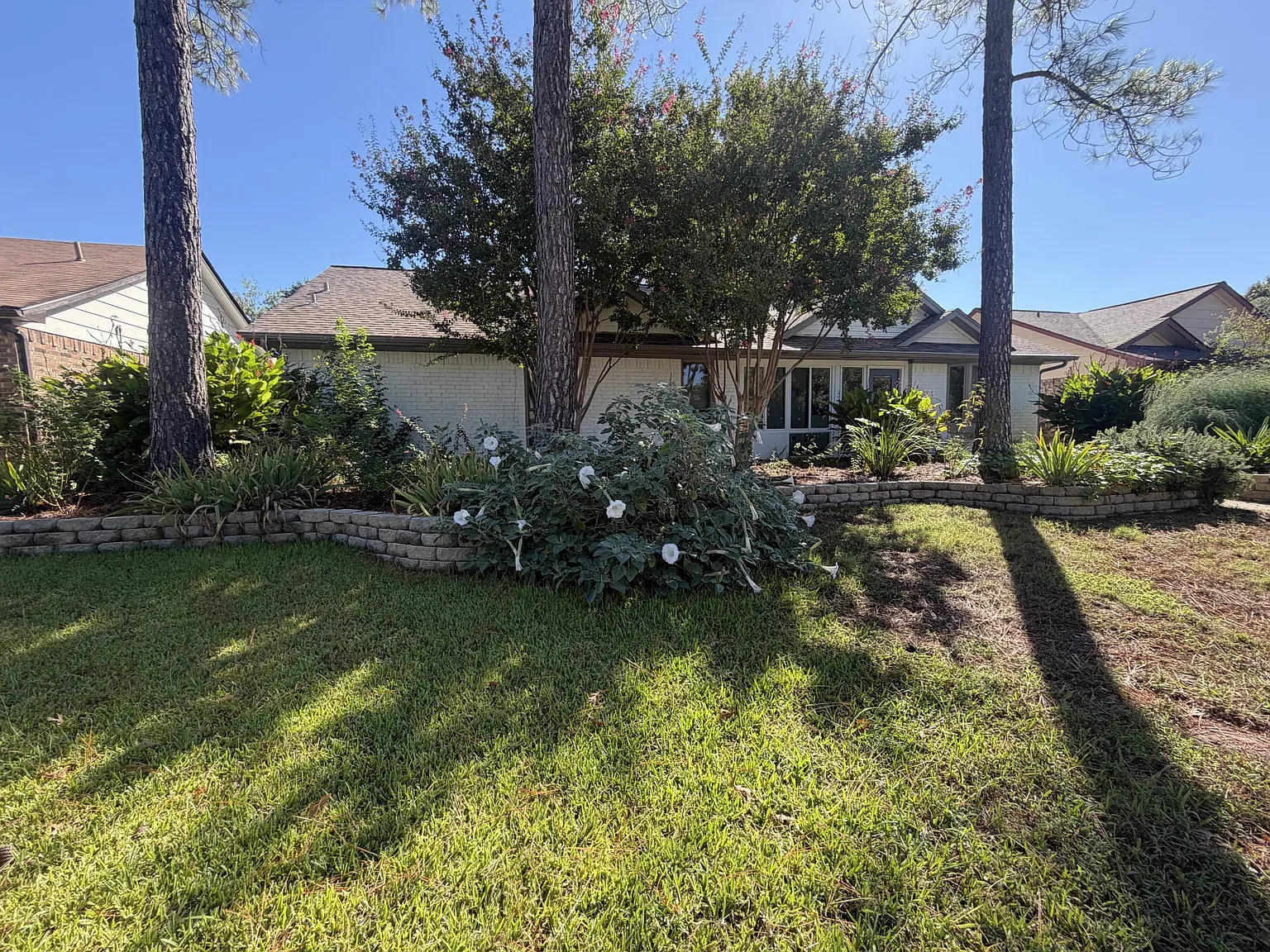 3 bed, 1427 sqft, $2,095 — Photo 4