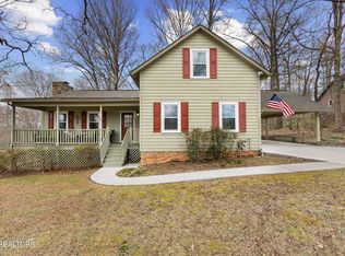 3218 Rocky Waters Dr, Louisville, TN 37777