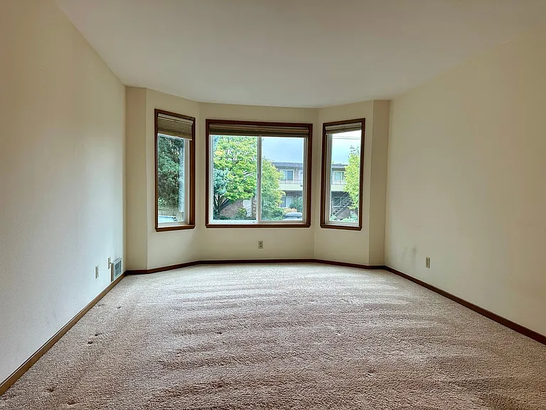 7111 Linden Ave N #102 — Photo 11