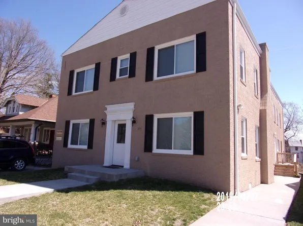 202 Broadway St APT 202, Quantico, VA 22134