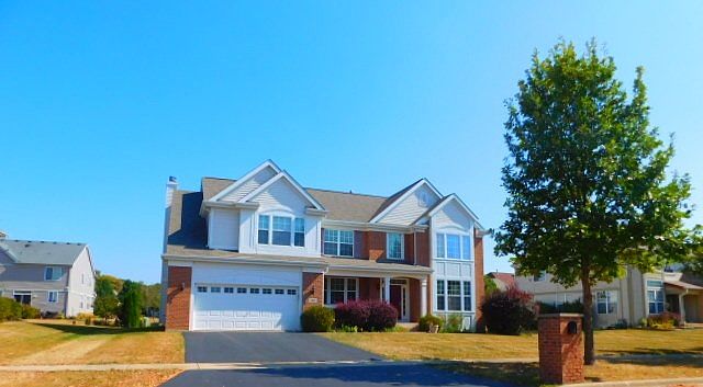 1st image of 1421 Sweetbay Ln
