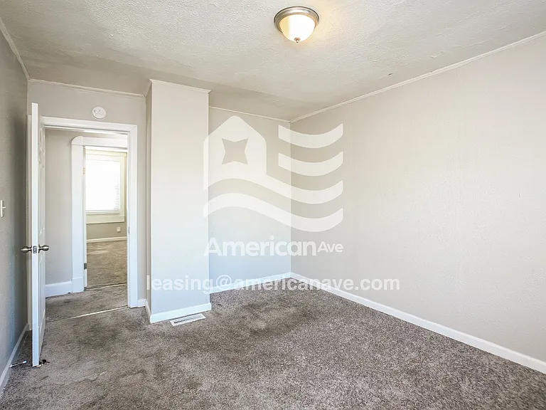 713375_008_wm_-_main_bedroom_13546246.jpg