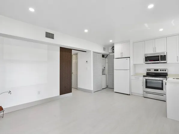 775 NW 96th St, Miami, FL