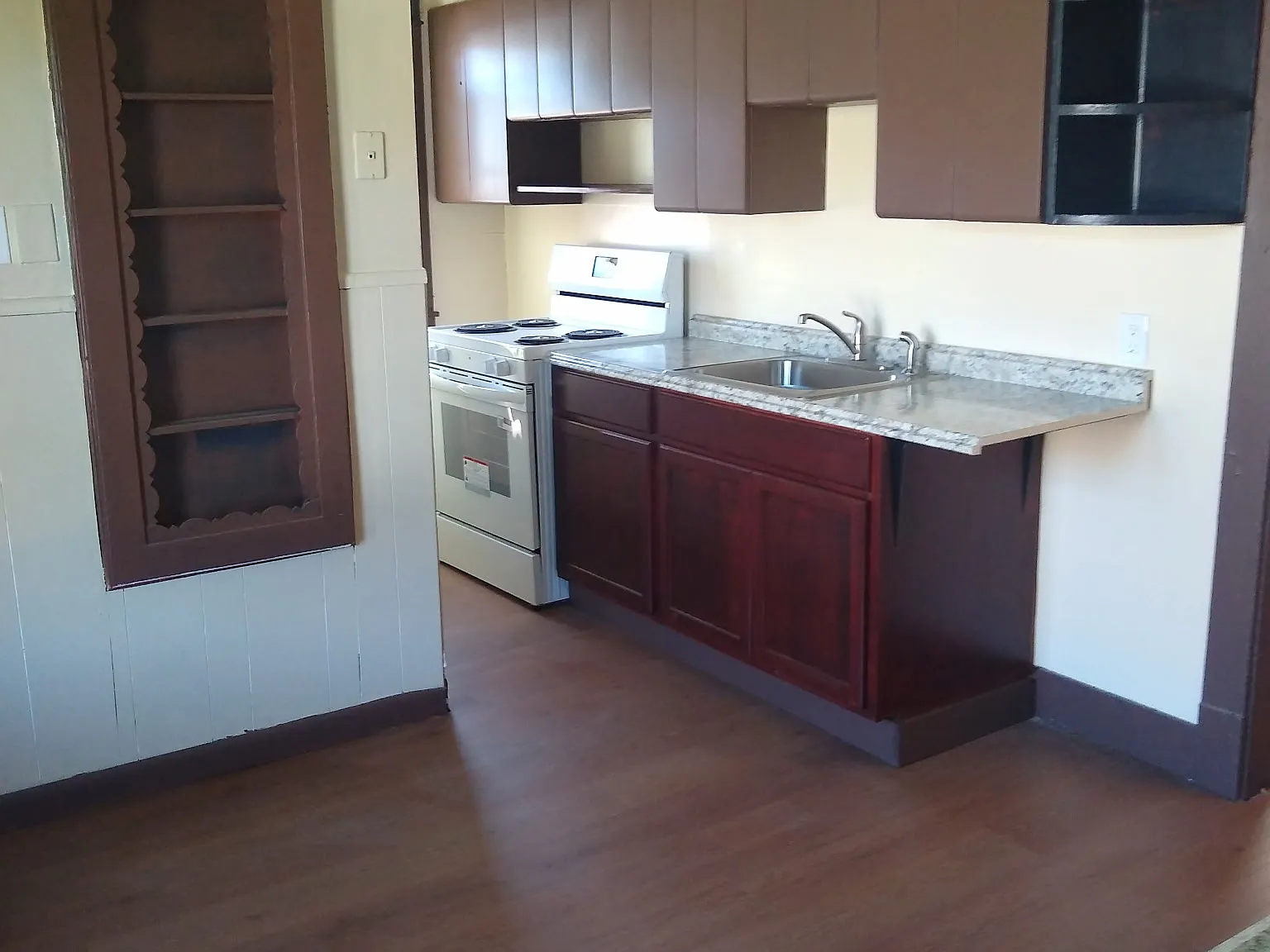 2 bed, 850 sqft, $1,650 — Photo 3
