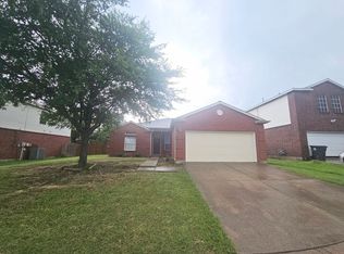 816 Dunkirk Ln, Arlington, TX 76017