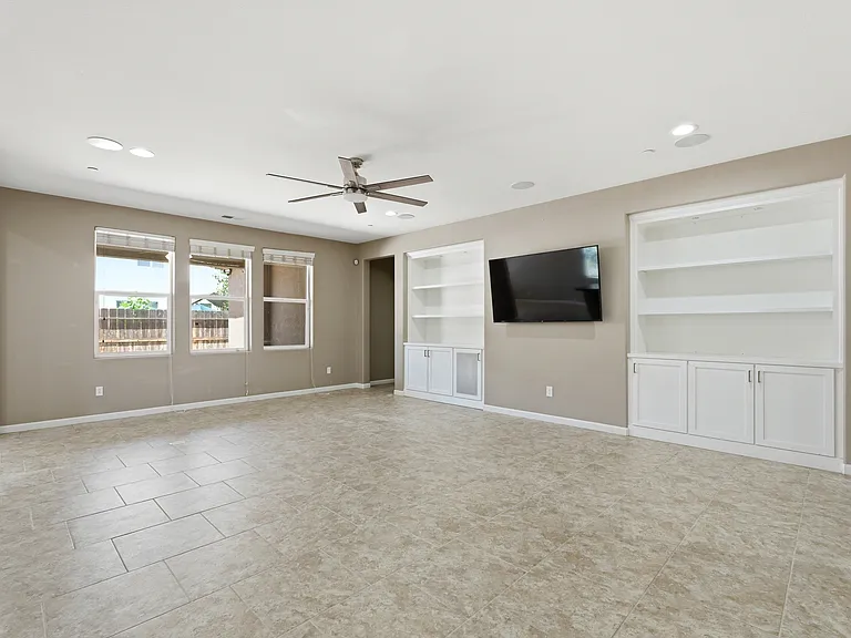 3569 Flint Ave — Photo 19