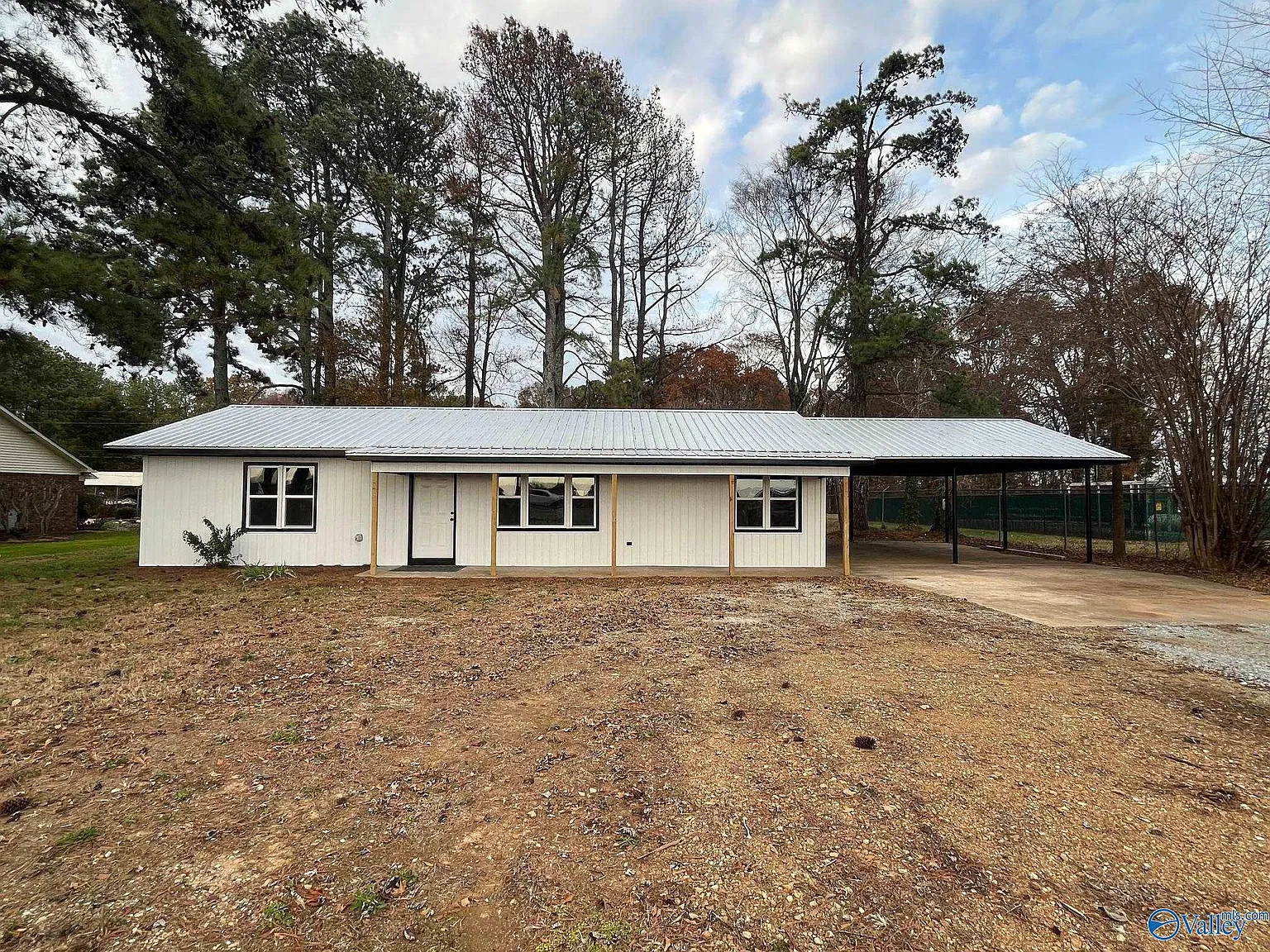 3 bed, 2.0 bath, 1724 sqft, $1,700 — Photo 1