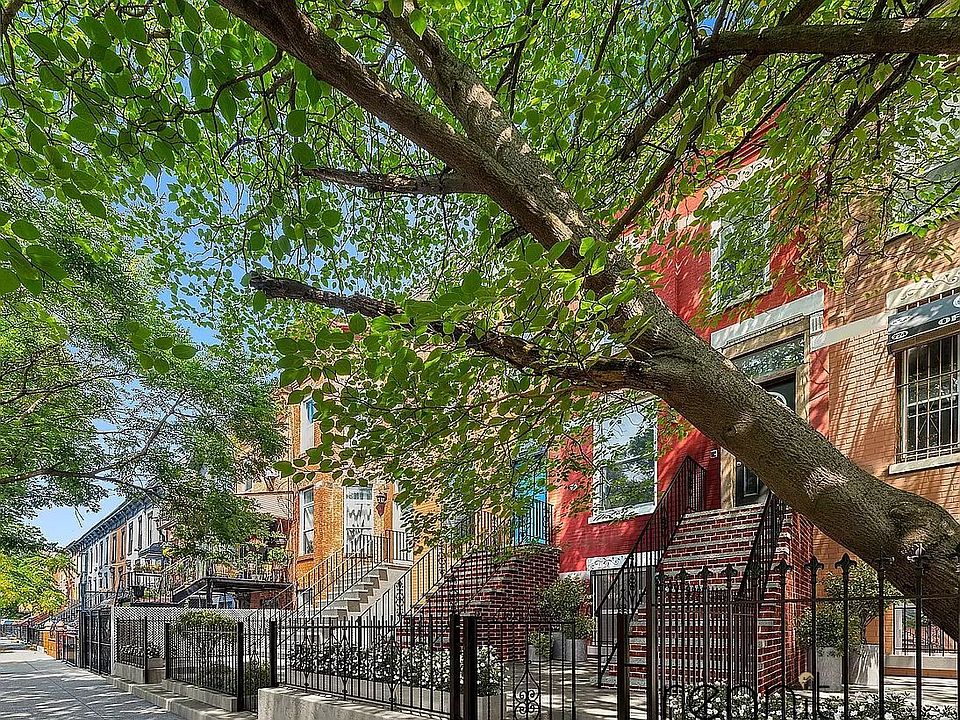 1st image of 77 Somers St #2