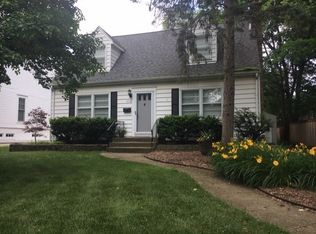 352 Wright St, Naperville, IL 60540