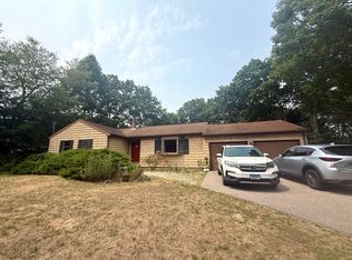 22 Evergreen Ln, Westerly, RI 02891