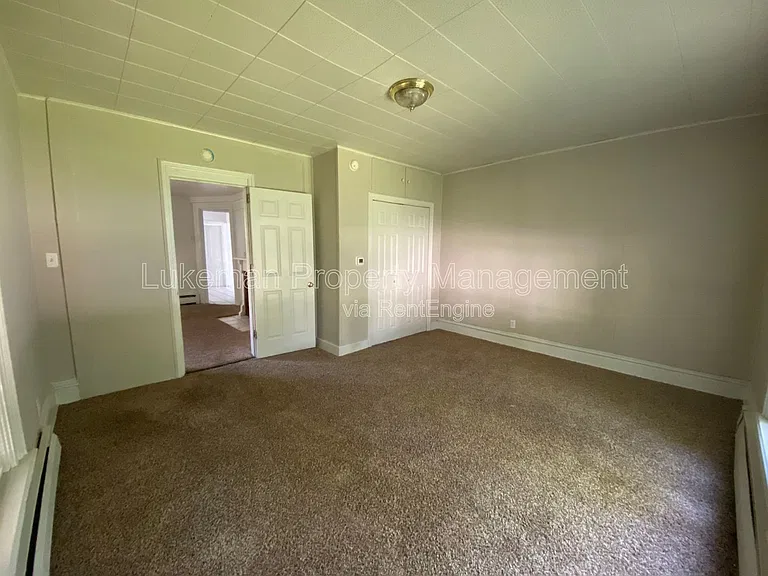 431 W Vine St — Photo 4