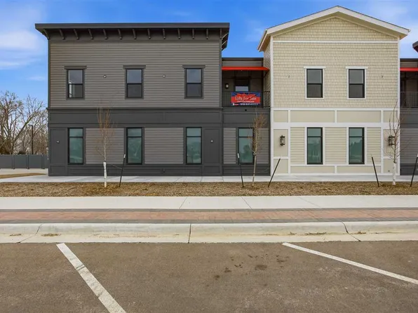 1500 Main St #200, Ely, IA 52227