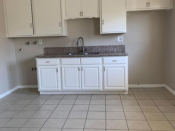 4th image of 9307 Glendon Way