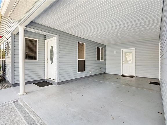 3rd image of 406 DEL MAR DRIVE