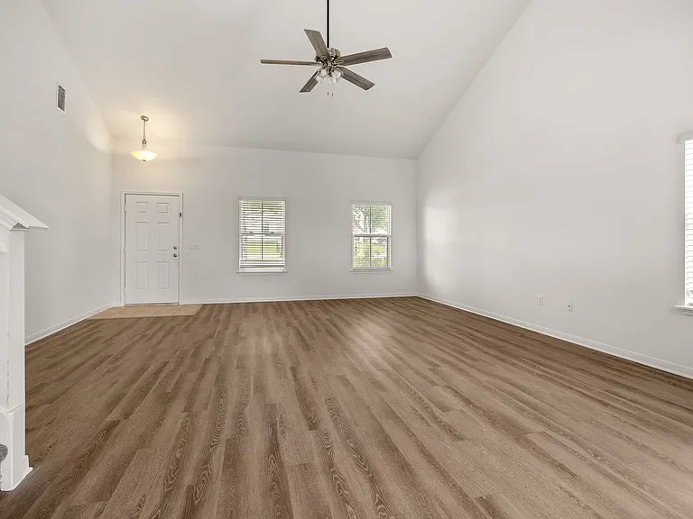 703 Liard River Rd — Photo 5