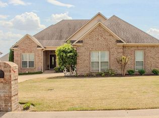 1055 Mark Cir, Jonesboro, AR 72404