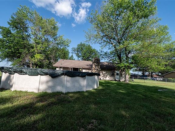 3rd image of 506 N Parkview St